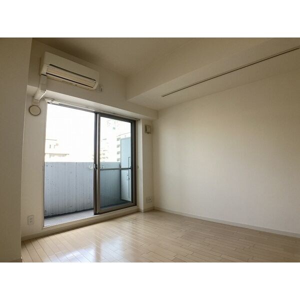 居室・リビング　内装