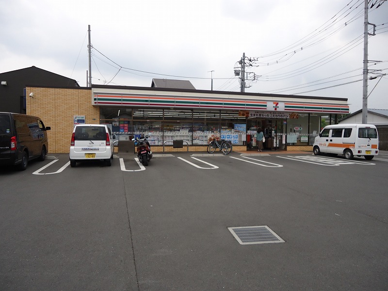 コンビニ　セブンイレブン上溝３丁目（コンビニ）まで898m