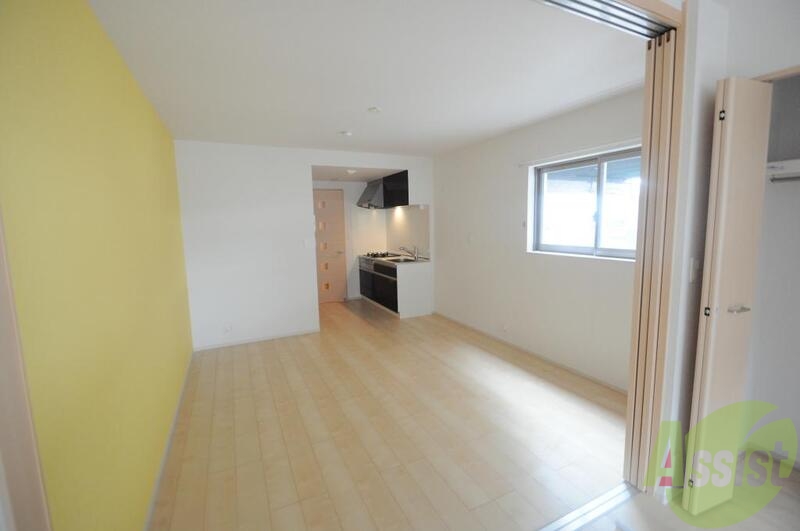 その他部屋・スペース　広めのリビングはゆったりくつろげる癒しの空間です。