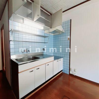 キッチン　※写真は別号室のものですので現状優先とさせていただきます