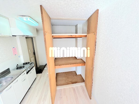 収納　２口コンロ設置してあります