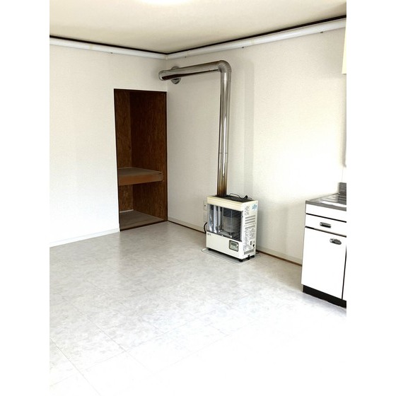 居室・リビング　居間