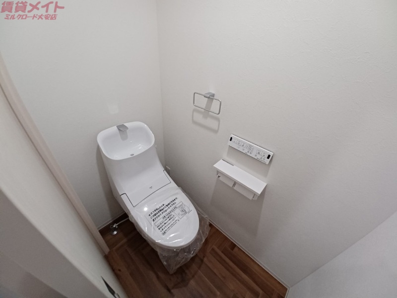 トイレ　別部屋参考写真です