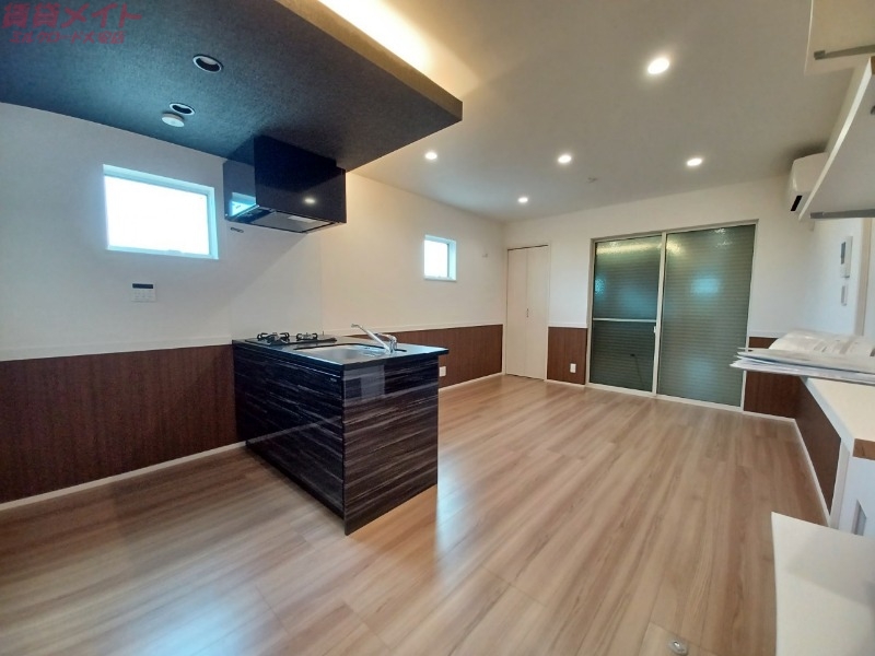 居室・リビング　別部屋参考写真です