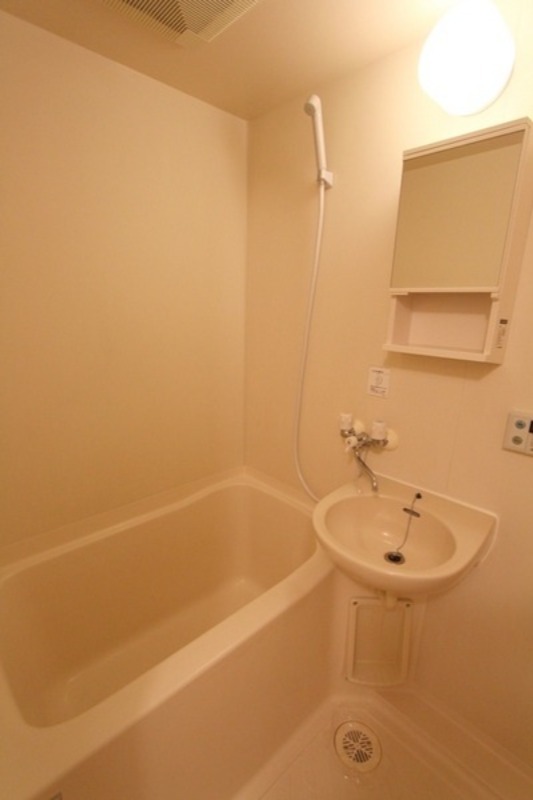 バス・シャワールーム　バストイレ別♪