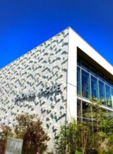 ショッピングセンター　湘南T-SITE（ショッピングセンター）まで345m