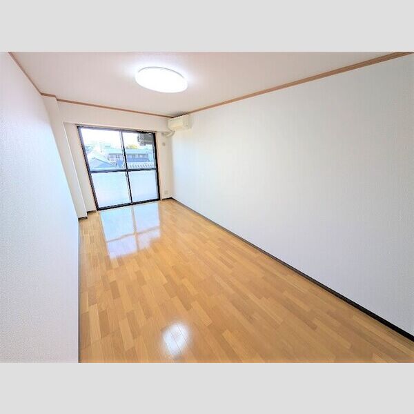 居室・リビング　居室