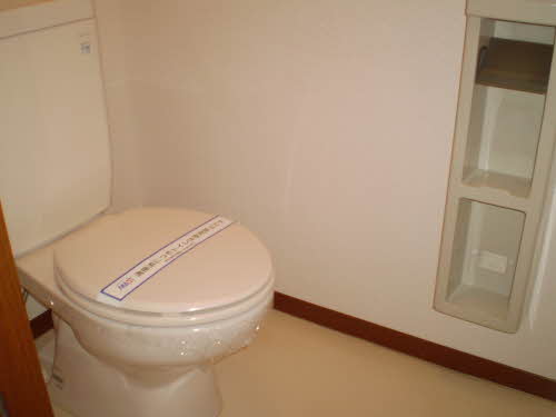 トイレ　ゆったりとした空間のトイレです