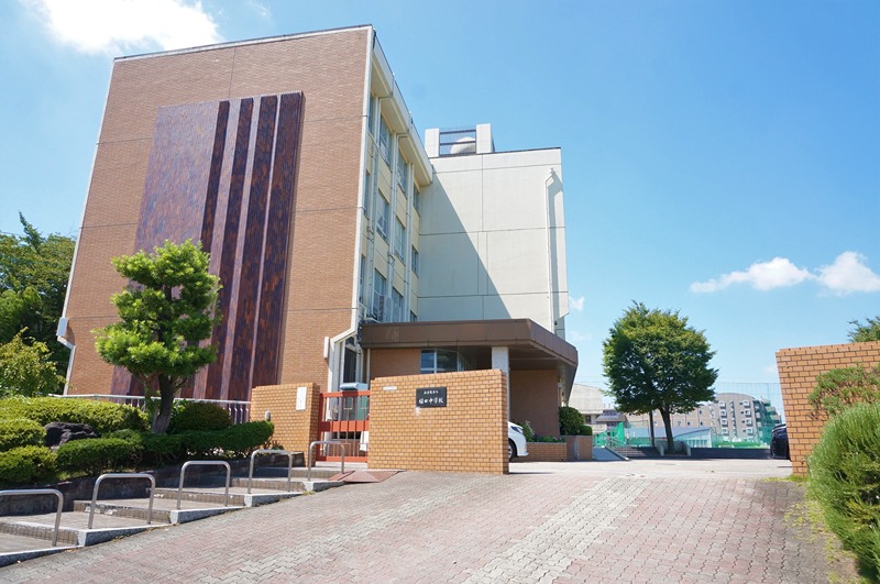 中学校　名古屋市立植田中学校（中学校）まで521m