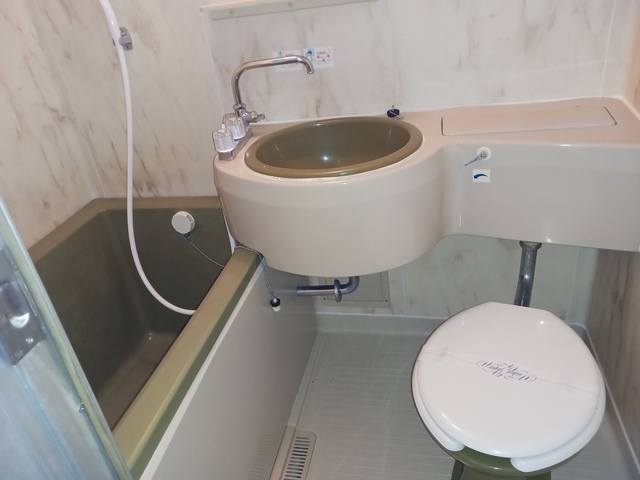 バス・シャワールーム