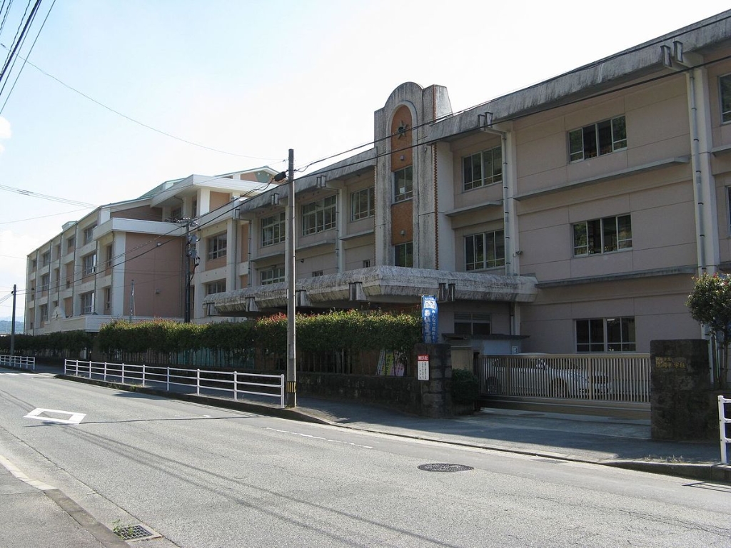 小学校　日田市立光岡小学校（小学校）まで297m