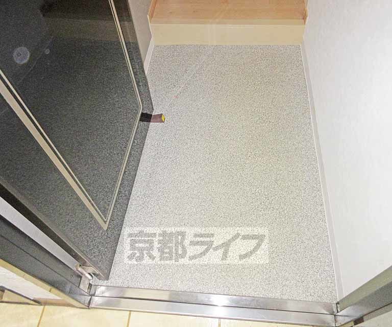 玄関　段差の少ない玄関です！