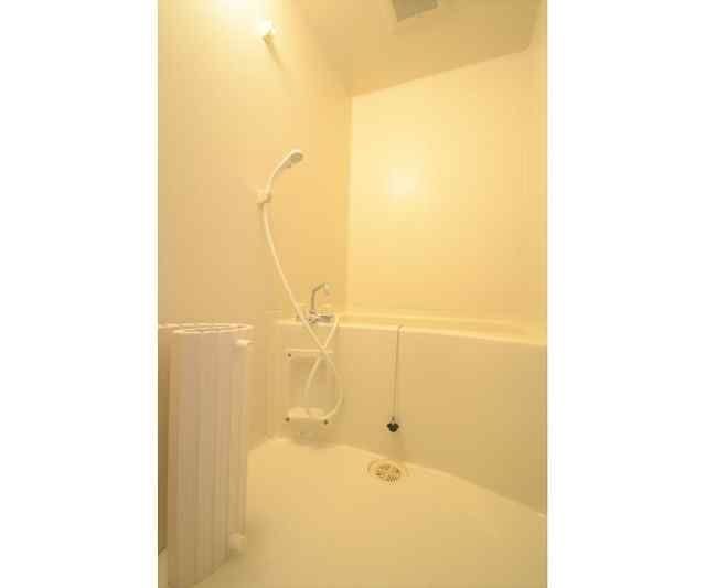 バス・シャワールーム　同一間取り別部屋参考写真となります。