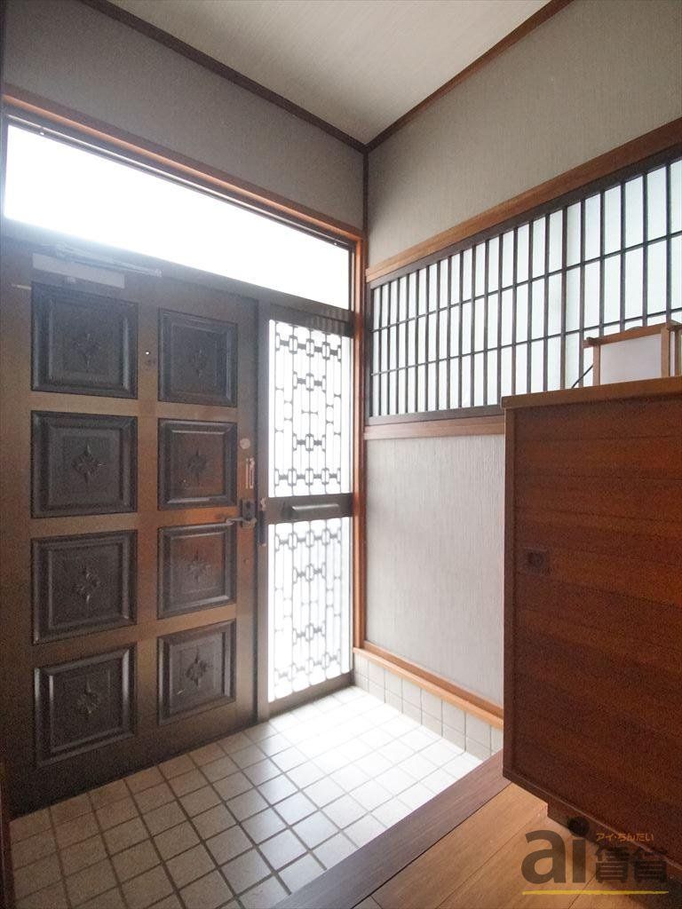玄関　バルコニー