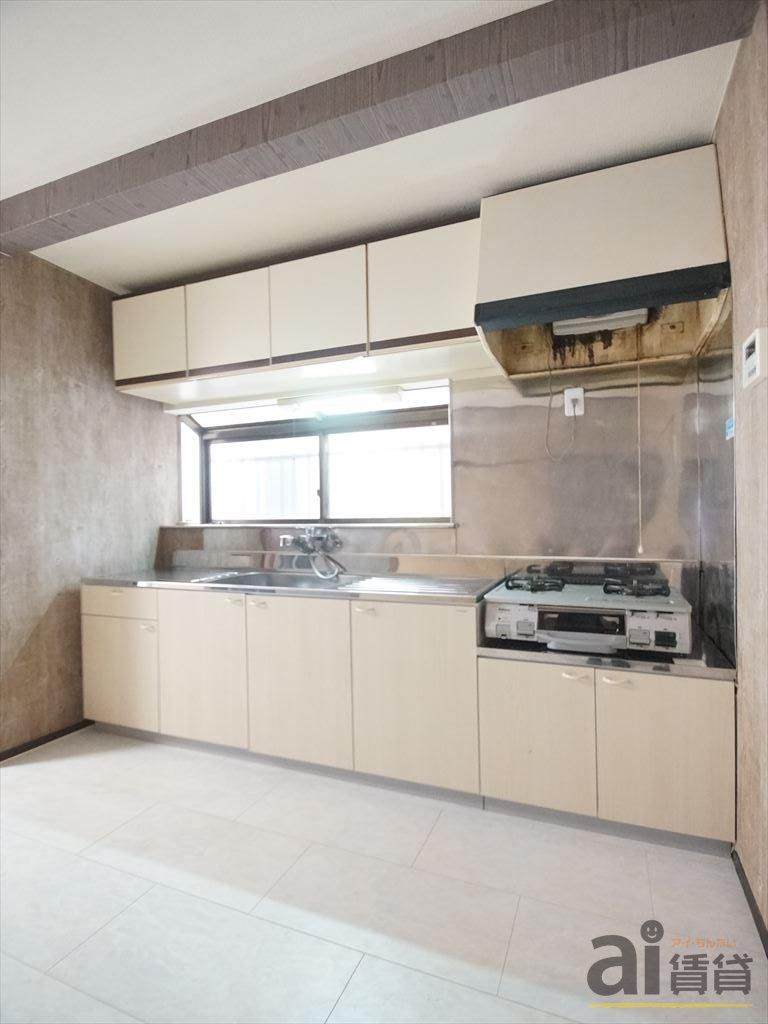 キッチン　バルコニー