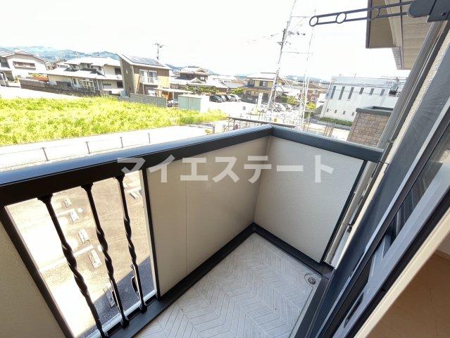 バルコニー　別部屋写真使用