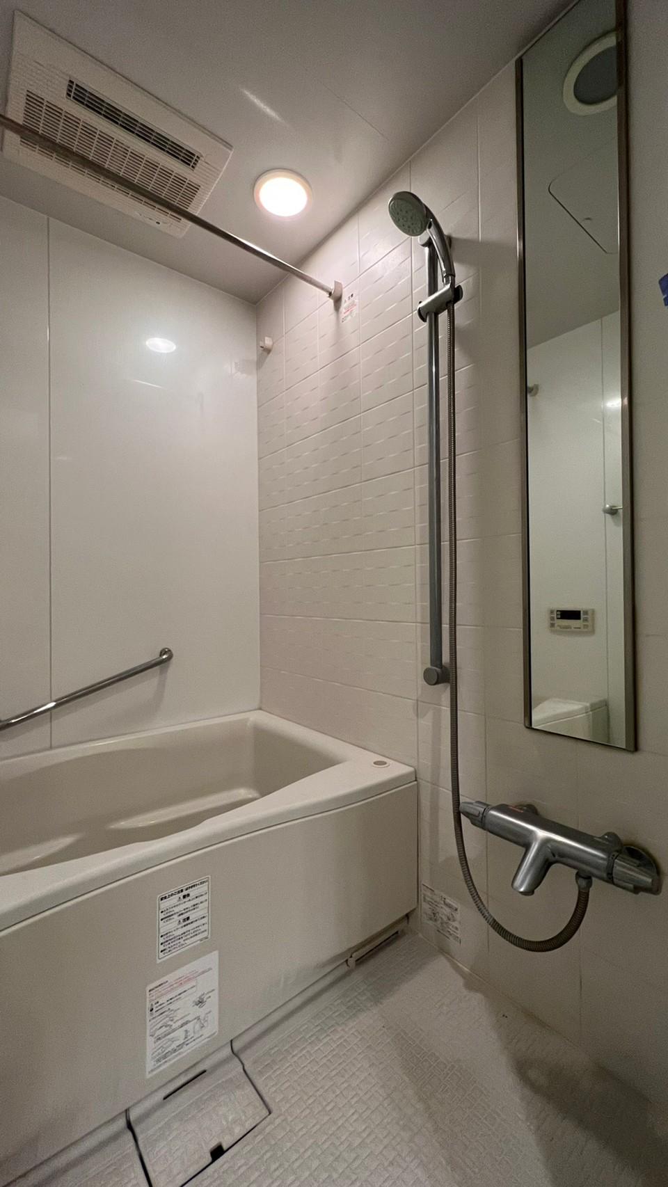 バス・シャワールーム　バス