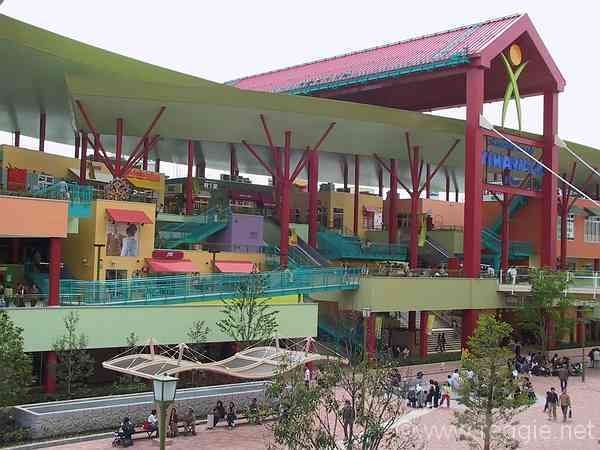 その他　ビナウォーク（その他）まで300m