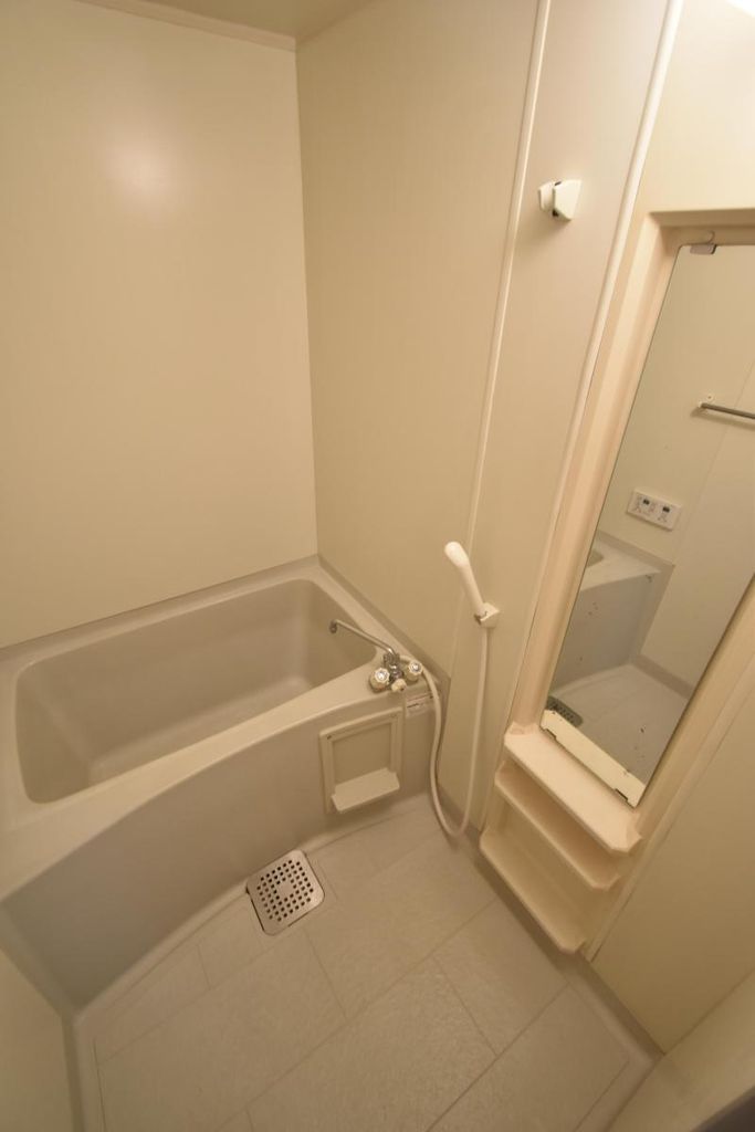 バス・シャワールーム　タウンハウジング町田店の畠山です。★お問い合わせはタウンハ…