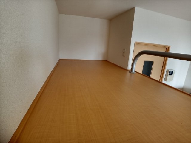 その他部屋・スペース　ベッド下にはウォークインクローゼット！