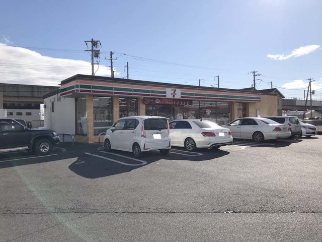 コンビニ　セブンイレブン郡山日出山1丁目店（コンビニ）まで321m