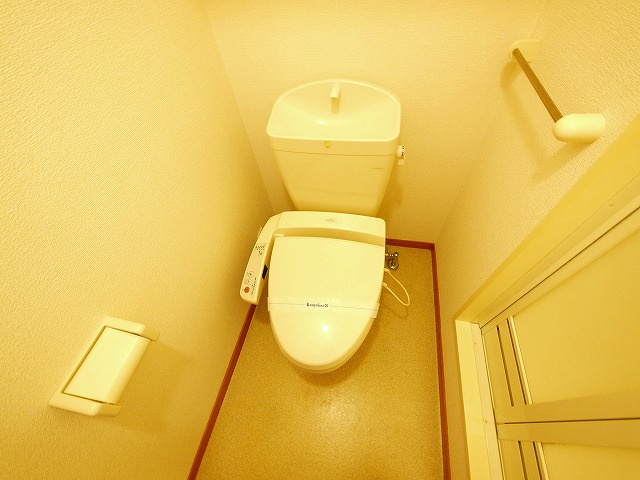 トイレ　落ち着いたトイレです