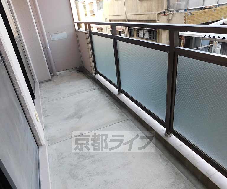 バルコニー　洗濯物も沢山干せます