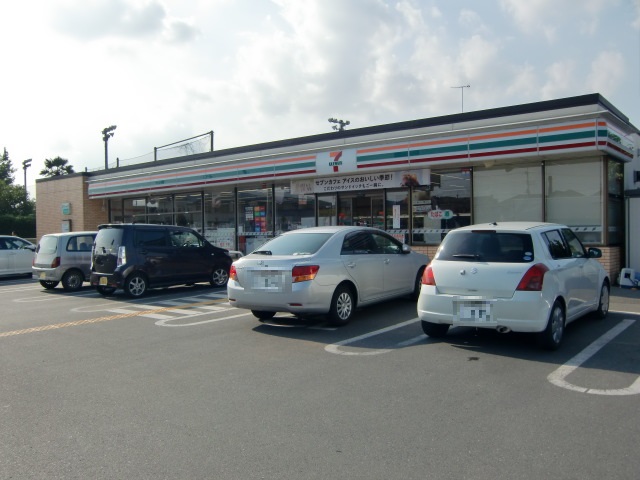 コンビニ　セブンイレブン深谷西小学校前店（コンビニ）まで290m