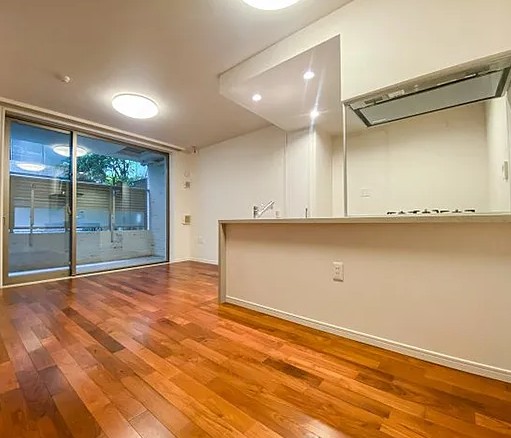 キッチン　別タイプ部屋　参考写真です