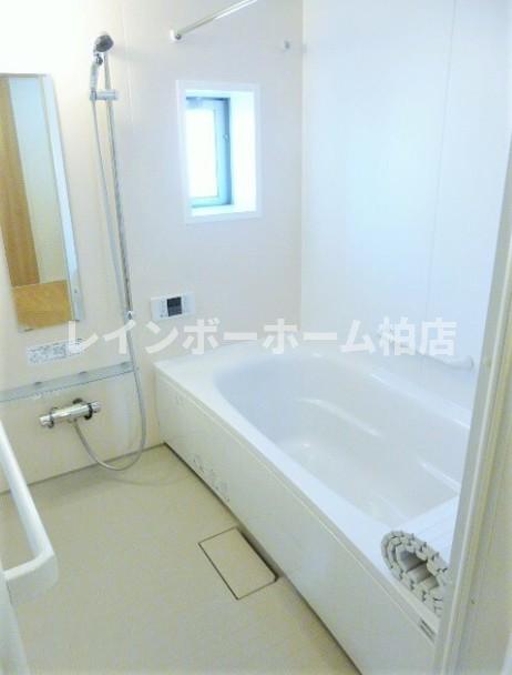 バス・シャワールーム　お風呂で日々の疲れを落としましょう