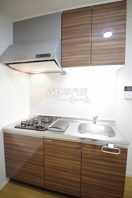 キッチン　収納豊富なシステムキッチン！