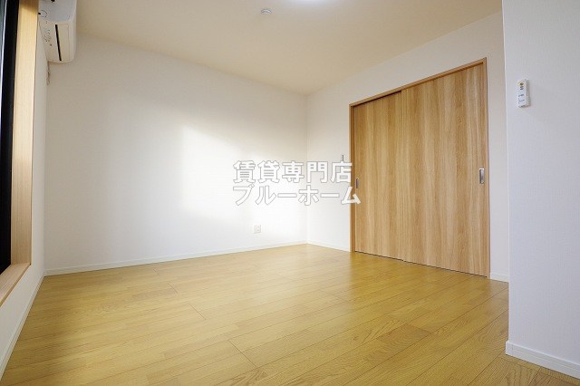 その他　洋室の別アングルです！