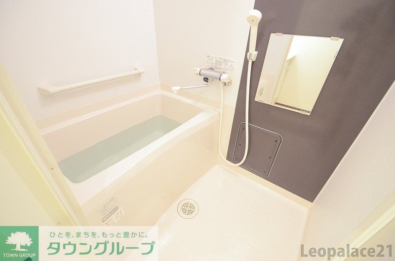 バス・シャワールーム　同タイプ写真