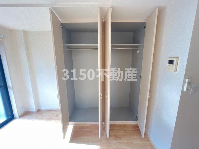 収納　リビングクローゼット