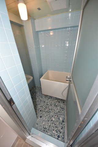 バス・シャワールーム　現状有姿