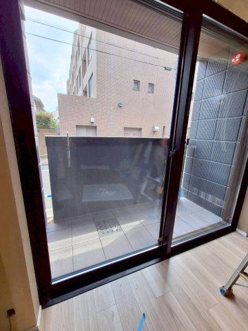 バルコニー　※建築中写真です