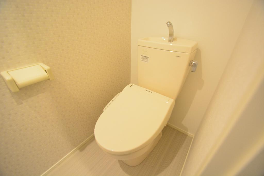 トイレ　シャワー付トイレ