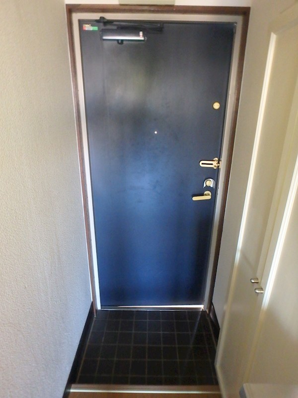 玄関　※参考写真