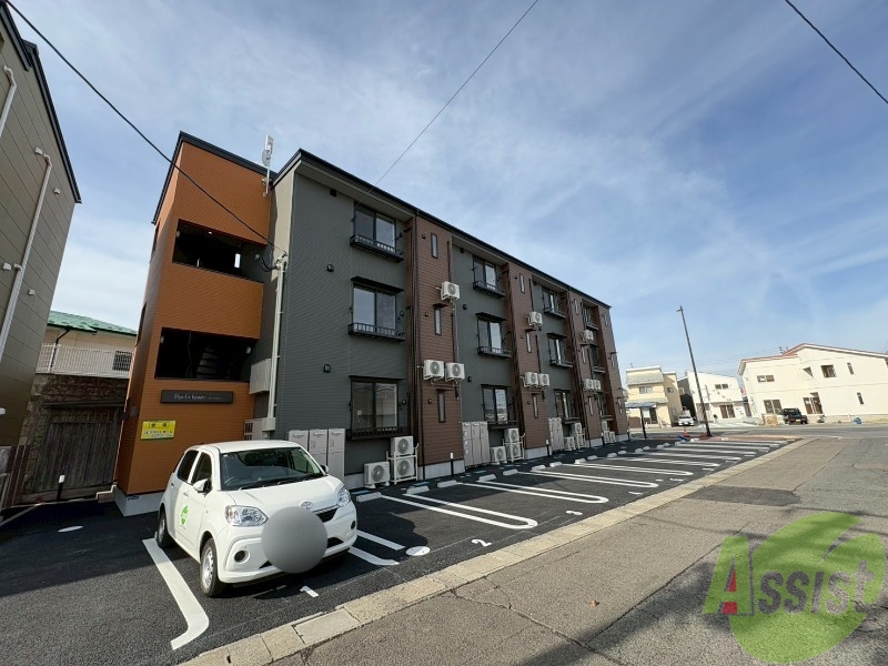 建物外観　塩竃市港町２丁目「Ｐｏｒｔ　　ｔｏｗｎ」