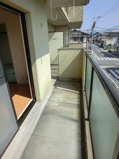 バルコニー　※２０２号の写真です。現状優先します。