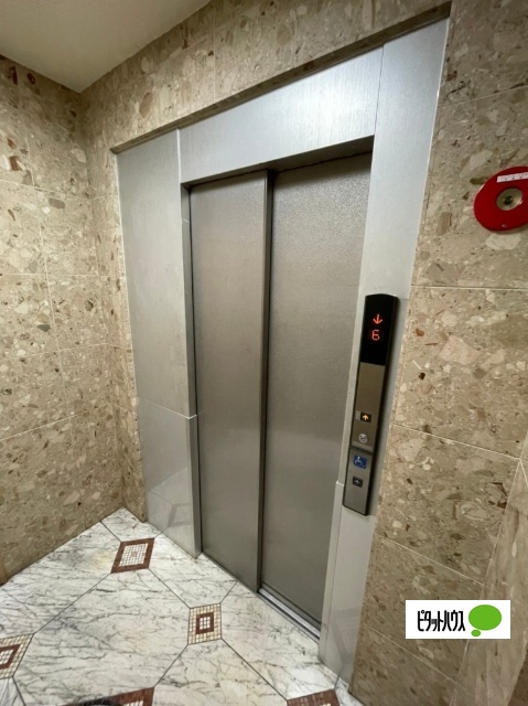 その他共有部分　エレベータあります。
