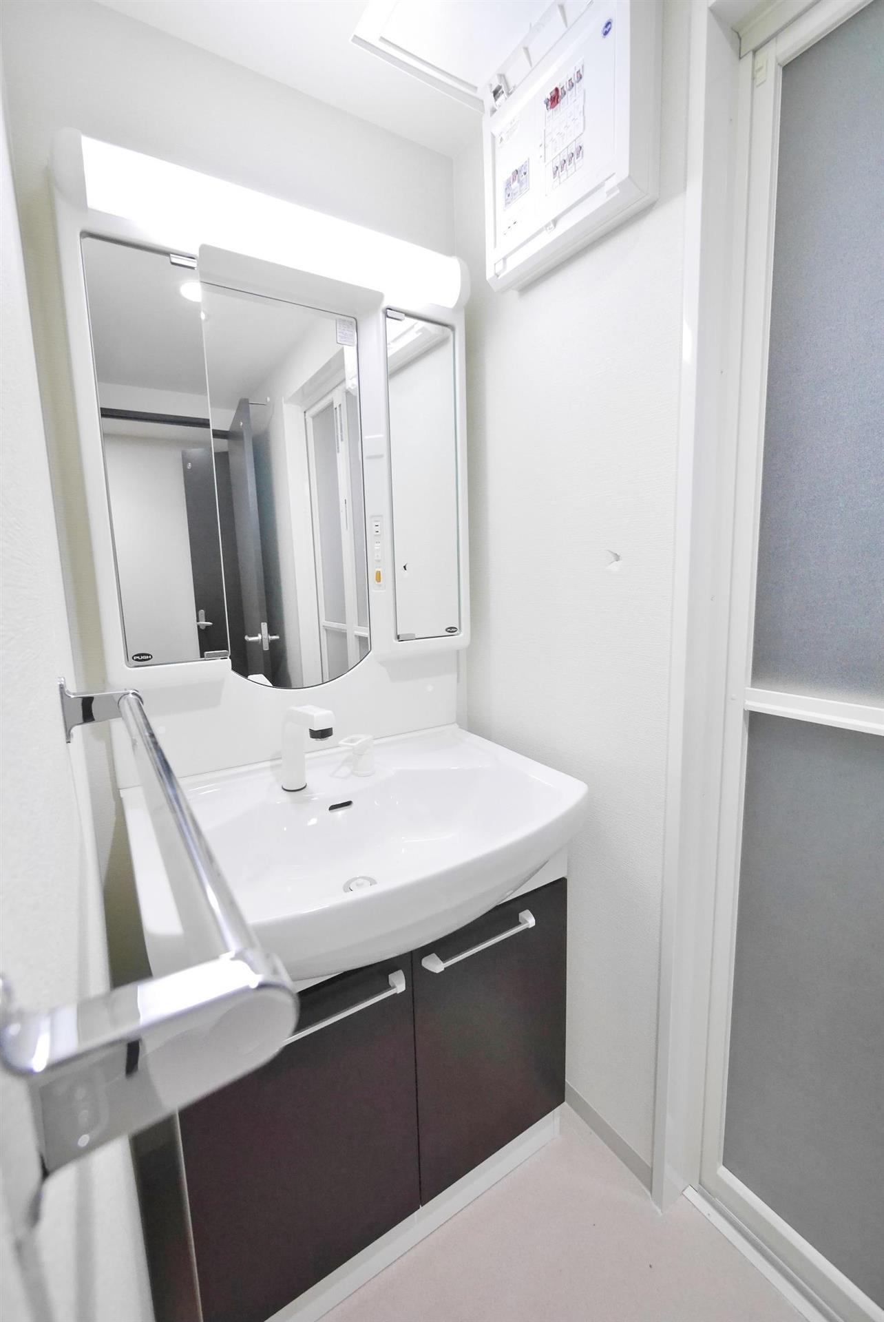 洗面設備　※モデルルームの写真、イメージになります※