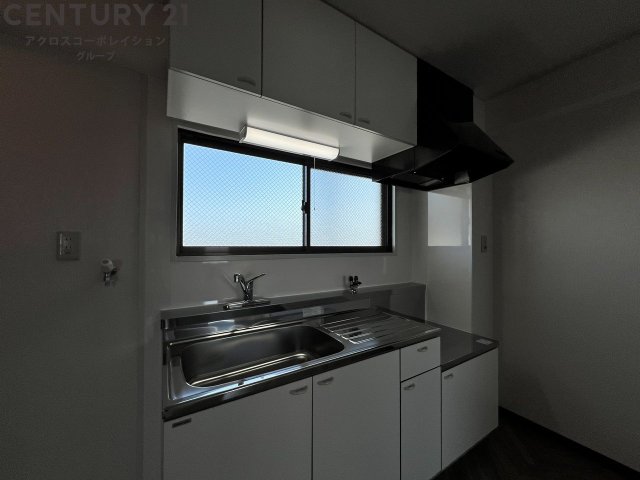 キッチン　キッチンに窓があり換気も楽々♪