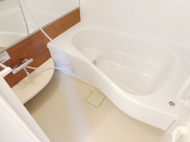 バス・シャワールーム　★広めのゆったり追焚バス★