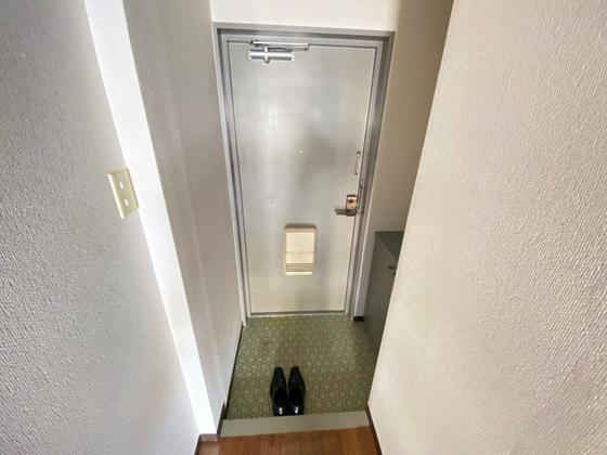 玄関　※別部屋の写真です