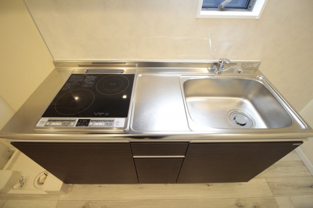 キッチン　2口IHクッキングヒーター付きです。