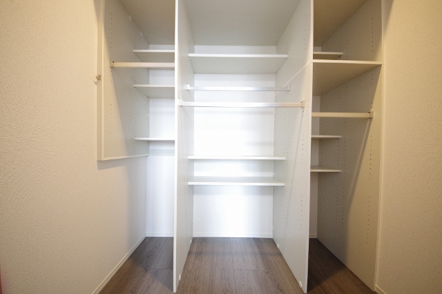 収納　洗濯機置き場