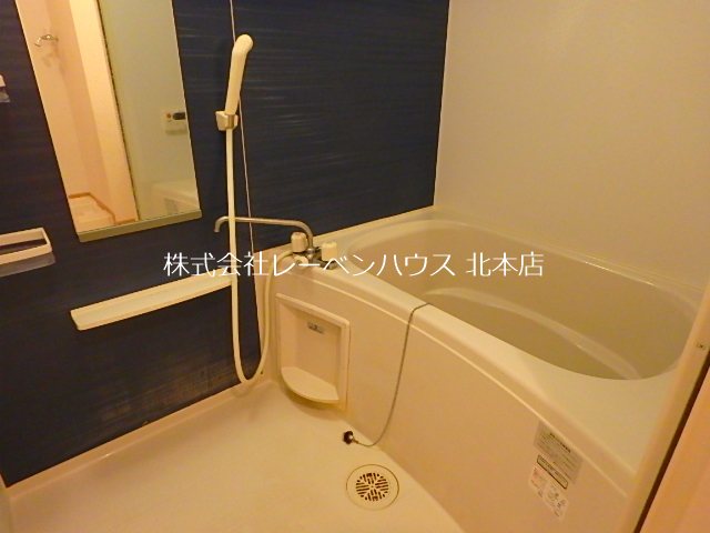 バス・シャワールーム　同モデルの別物件参考写真です