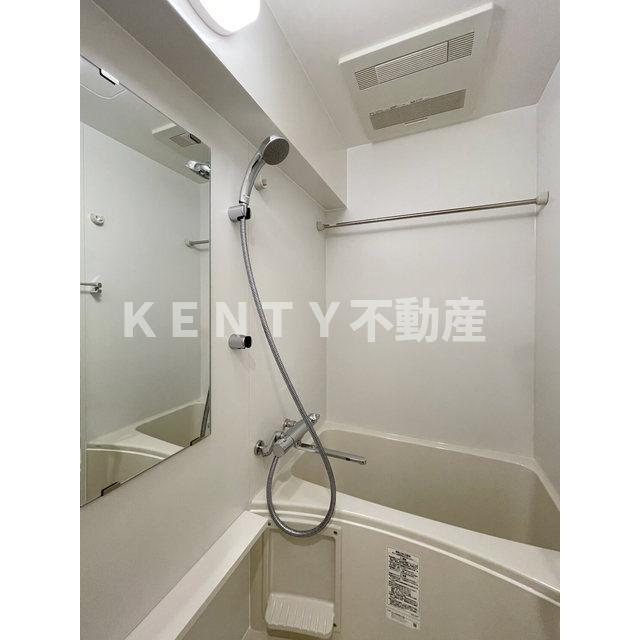 バス・シャワールーム　お風呂です