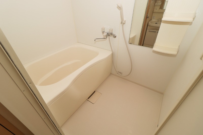 バス・シャワールーム　図面と現状に相違がある場合には現状を優先